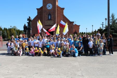 III Sztafeta Dziękczynna uczniów Zespołu Szkół w Popowie Głowieńskim