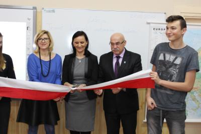 Otwarcie eko-pracowni w szkołach w Mąkolicach i Popowie Głowieńskim