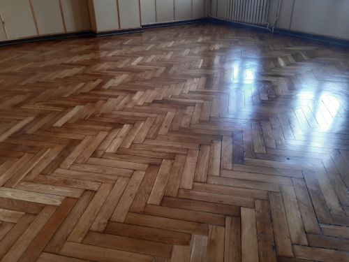 Zakończyliśmy remont podłóg w szkole w Mąkolicach