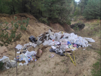 Śmieciarz złapany na fotopułapkę!